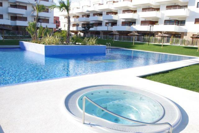 Oriuelha Costa Terrazas De Campoamor Dehesa de Campoamor  Luaran gambar